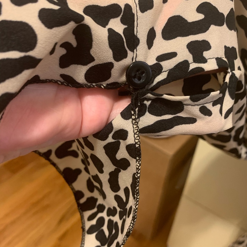 Leopard button down shirt - Picture 3 of 10